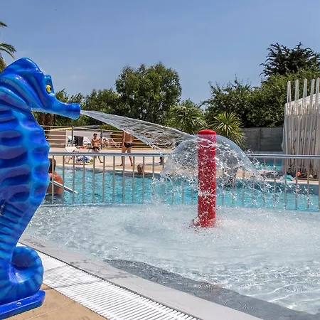 Antioche D'oleron 营地